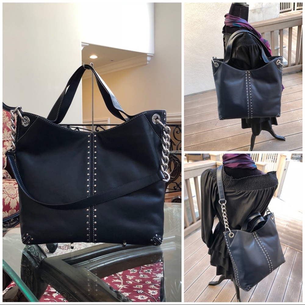 🎉Michael Kors Astor uptown studded, bluish/blk purse with silver hardware!🎉